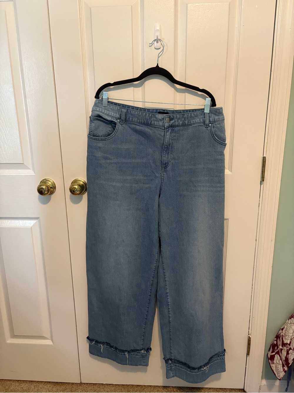 Talbots Medium Wash Wide-Leg Jeans Rolled Cuff - Picture 6 of 7